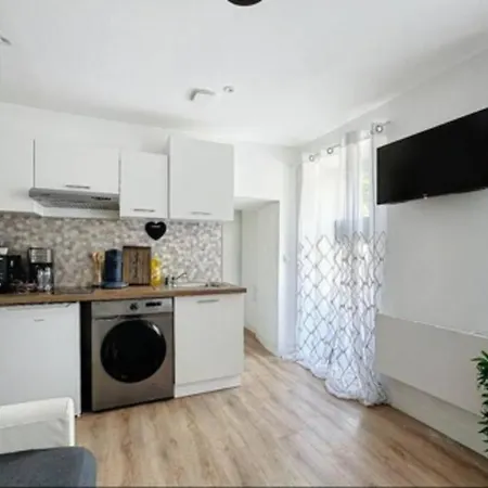 Maison 14 Pers 8 40min Paris, Orly 20min, Disneyland 40min * Saint-Pierre-du-Perray