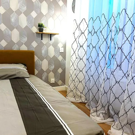 Maison 14 Pers 8 40min Paris, Orly 20min, Disneyland 40min *